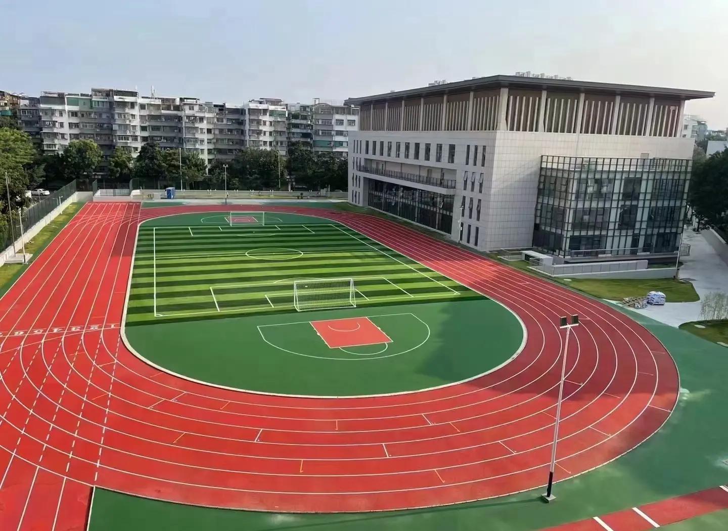 襄阳市橡胶跑道塑胶篮球场 - 一站式服务